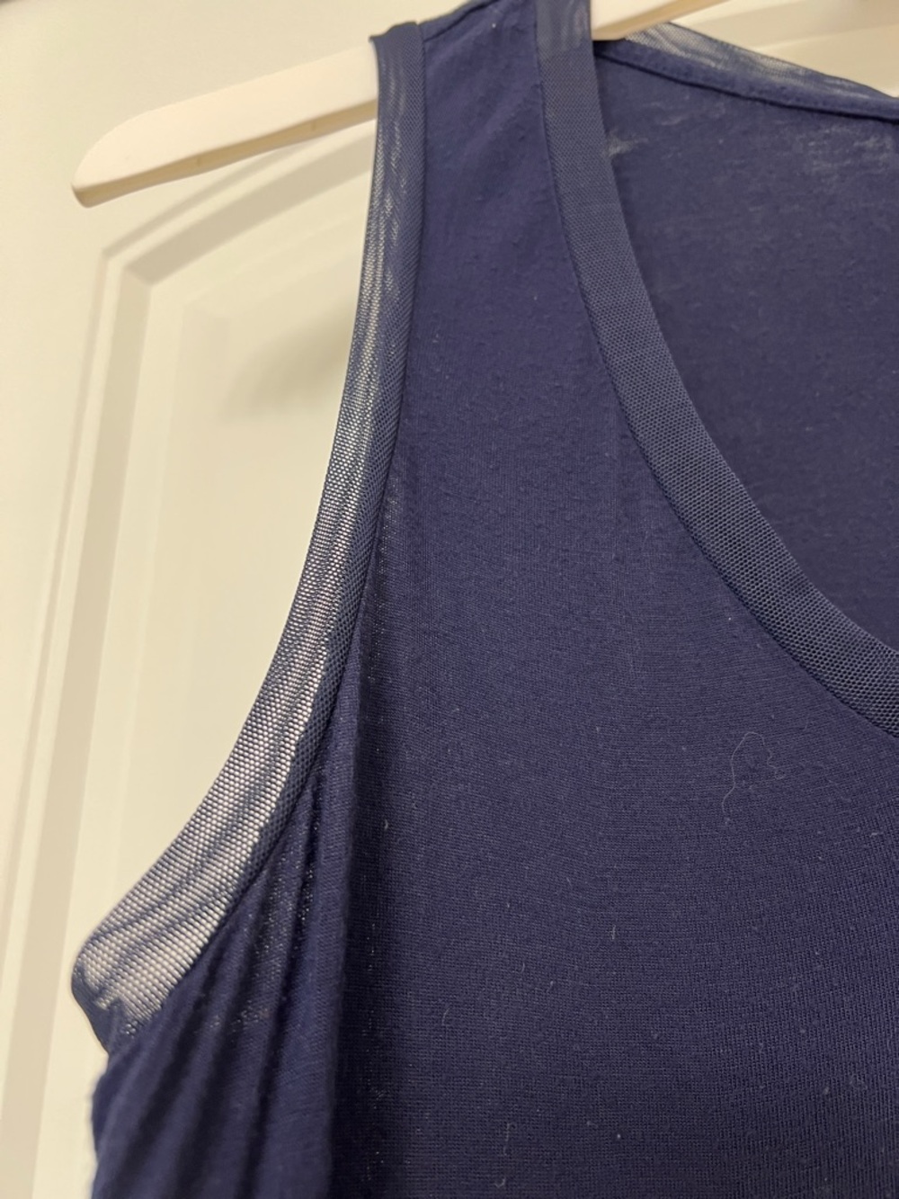 Merona‎ Navy Blue Mixed Media V-neck Tank Top [M] Rayon Sheer Trim Hem - Picture 5 of 9